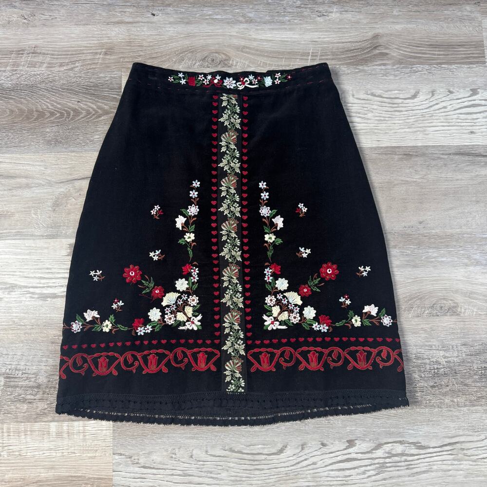 Vintage 90s Persaman New York Embroidered Cotton Skirt Black Floral Hearts 2